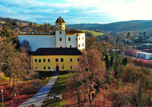 Z Malenovic přes Svatou vodu